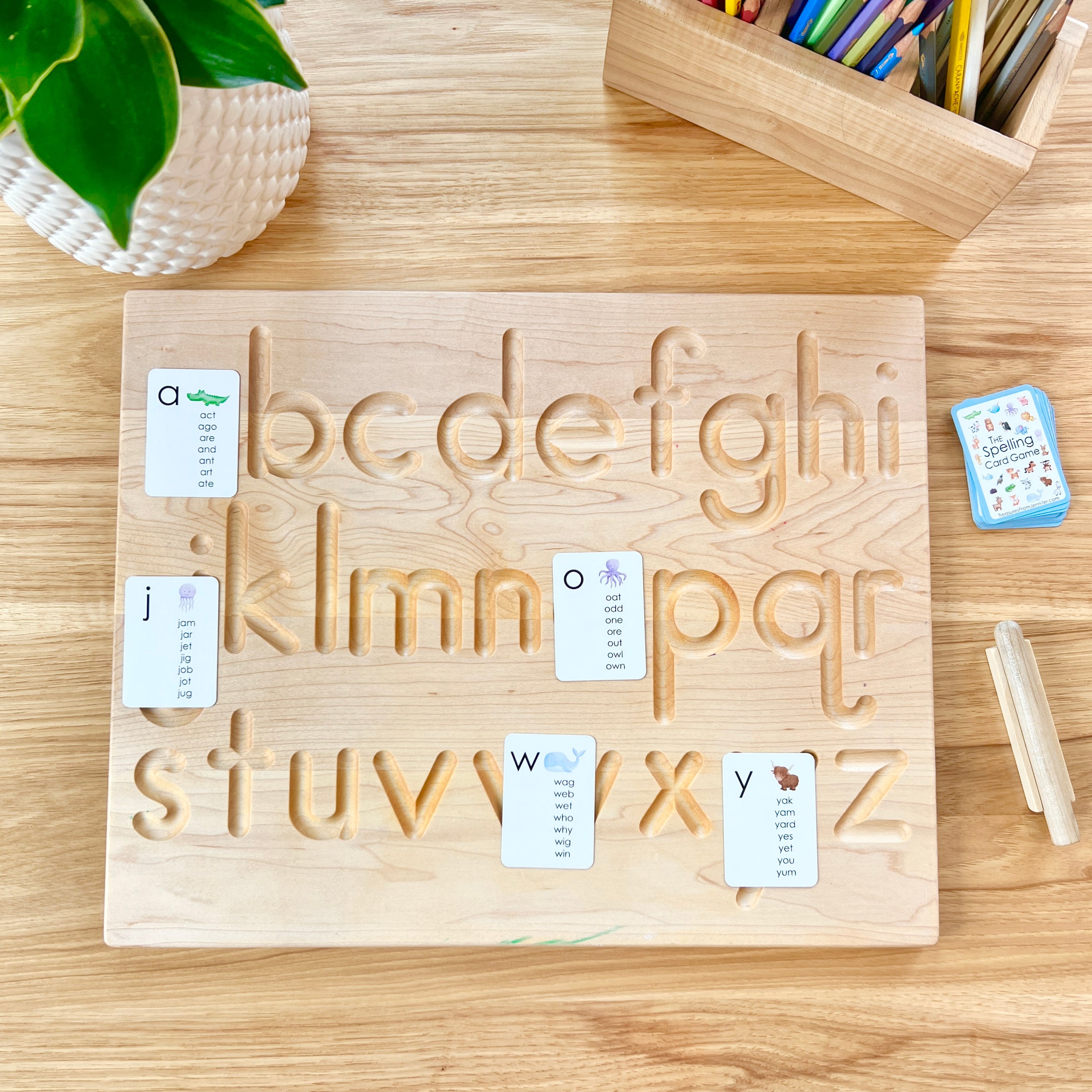 Alphabet tracing board, Natural wood, D'Nealian font alphabet tracing –  MirusToys