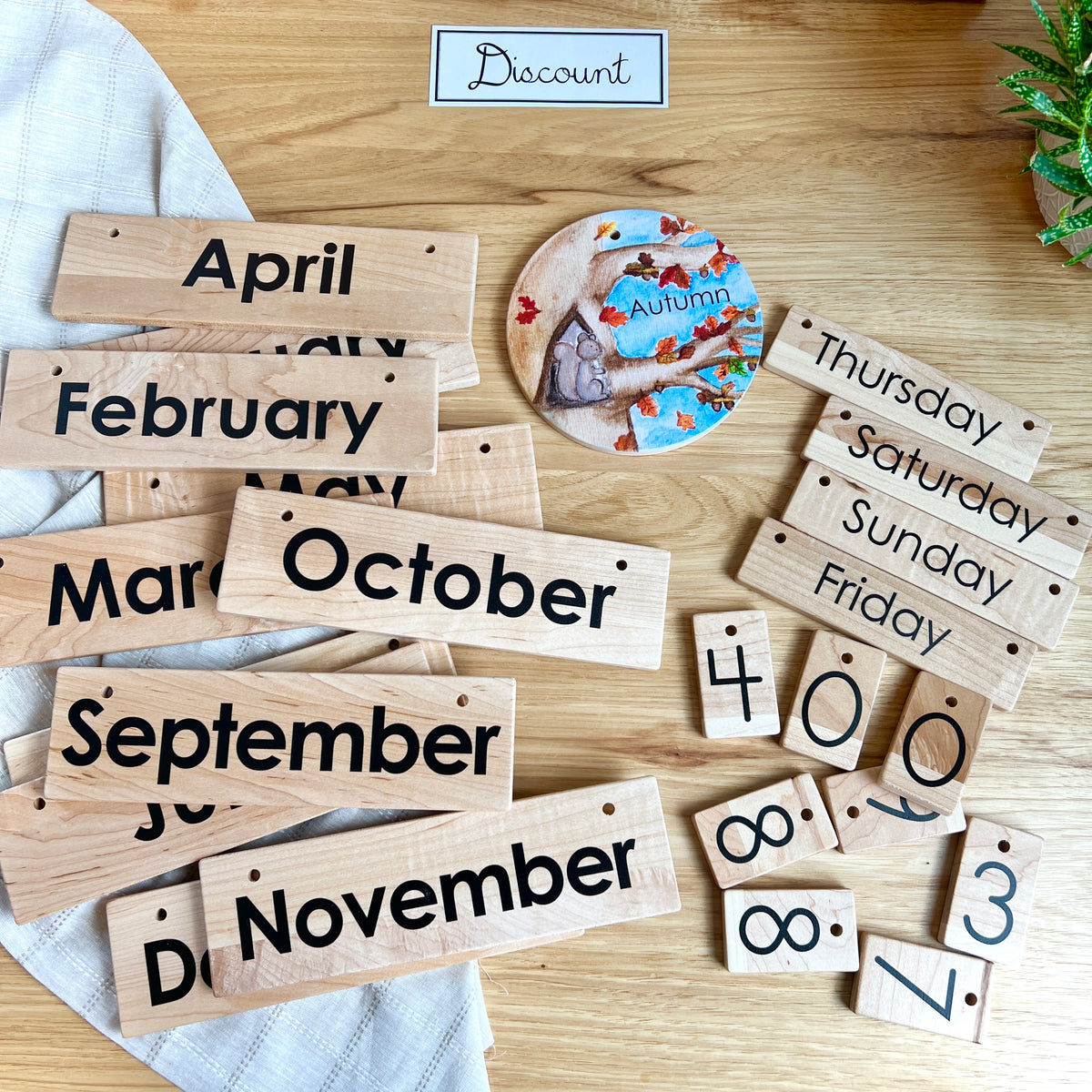 DISCOUNT Maple School Calendar