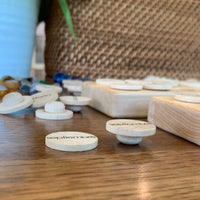 Small Coins - Spanish Sight Words